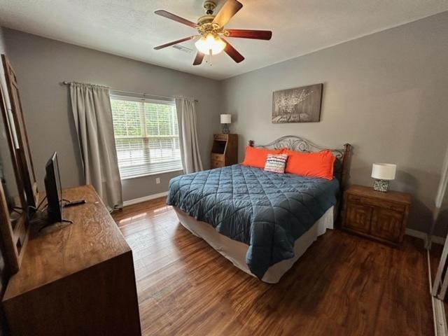 Lakefront And Lake View Indian Point Condo With Boat Slip Μπράνσον Εξωτερικό φωτογραφία
