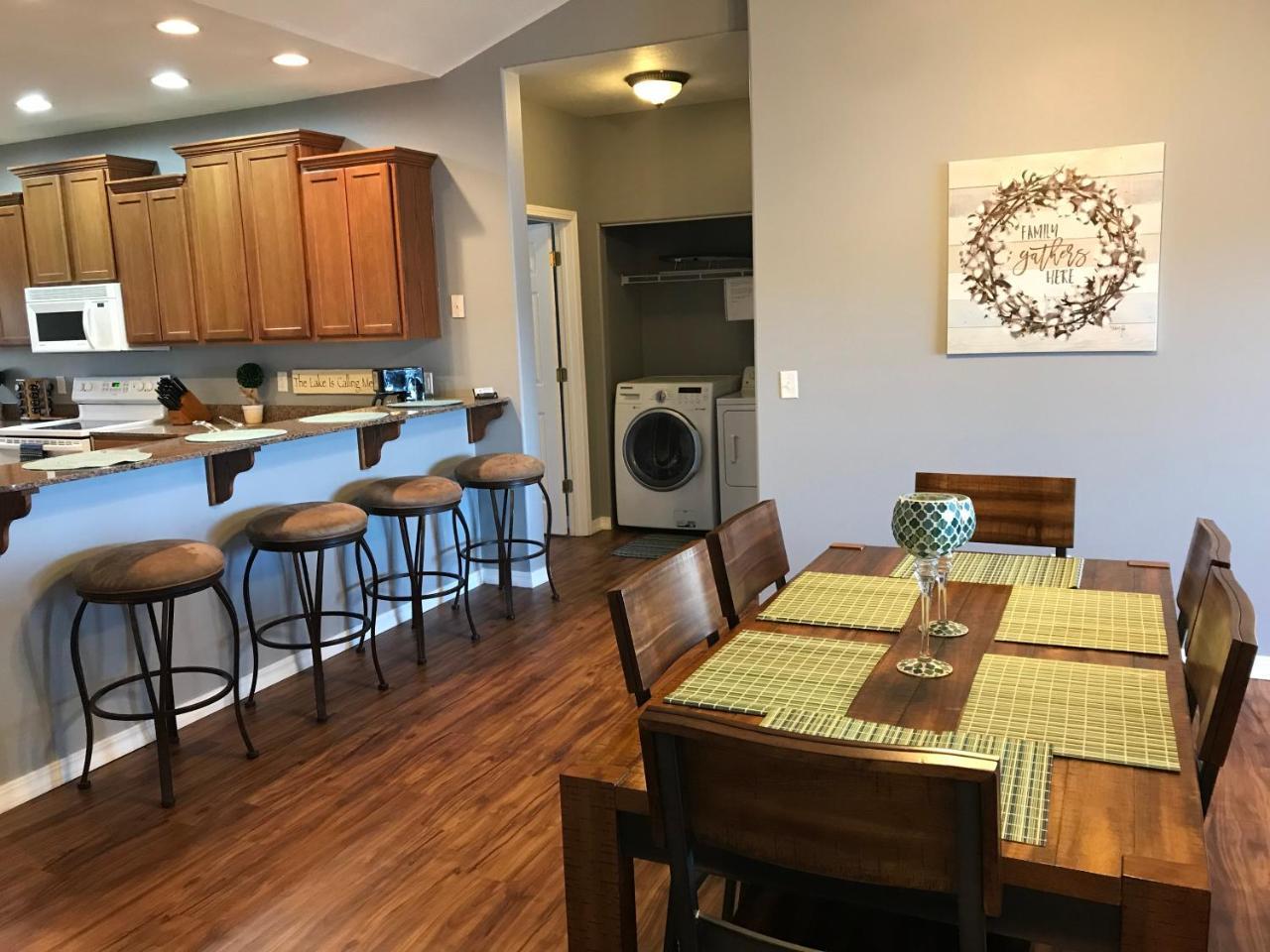 Lakefront And Lake View Indian Point Condo With Boat Slip Μπράνσον Εξωτερικό φωτογραφία